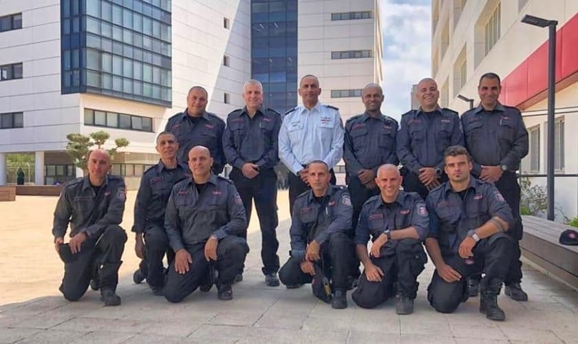Delegação com 11 especialistas em incêndios florestais chega em Brasília nesta quarta-feira (4). (Foto: Embaixada de Israel)