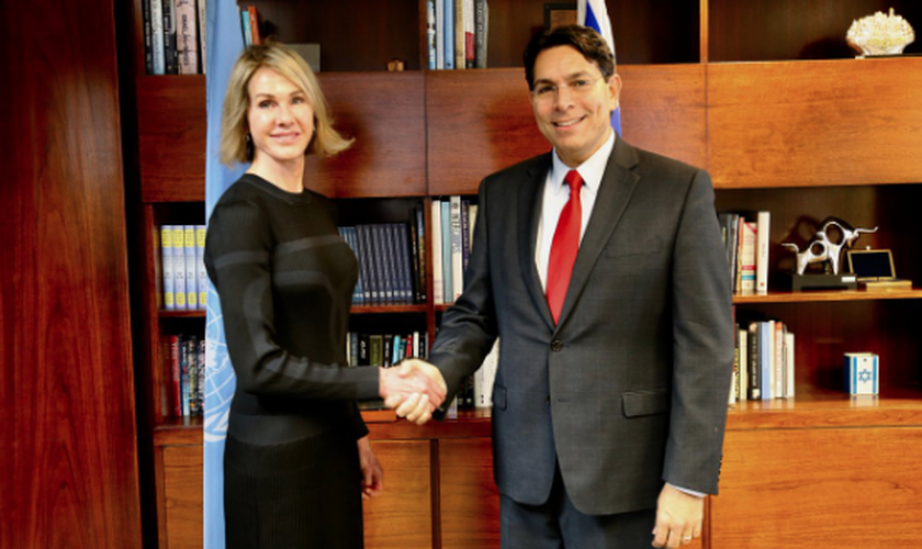 A embaixadora dos EUA na ONU, Kelly Craft, e o embaixador de Israel na ONU, Danny Danon. (Foto: Reprodução/Twitter)