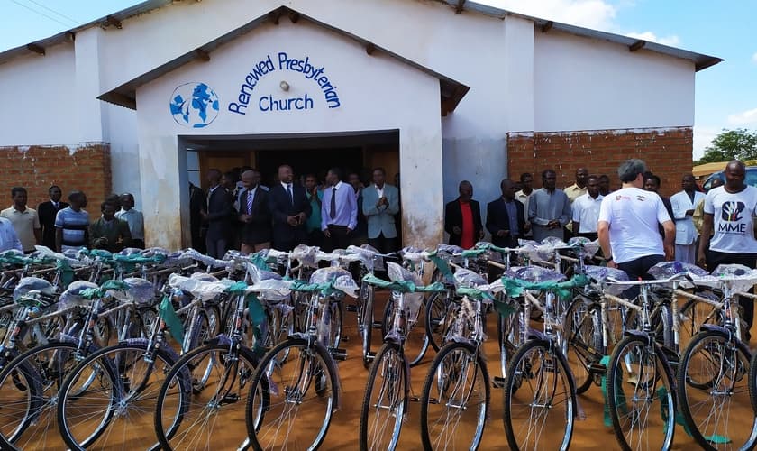 Cerca de 35 bicicletas foram doadas para pastores de Malawi e Moçambique. (Foto: Guiame/Marcos Corrêa)