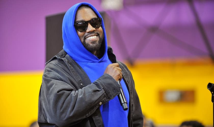 Kanye West celebrou um ano do Sunday Service com moradores de rua, em Los Angeles. (Foto: Valerie Goodloe/L.A. Sentinel)