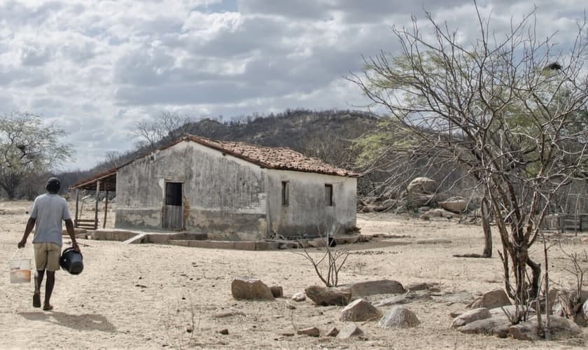 Região nordestina é uma das que mais sofre com a seca. (Foto: Reprodução / Pinterest)