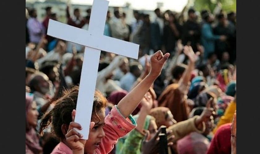 Cristãos são grupo religioso mais perseguido no mundo. (Foto: Reprodução / GOD TV)